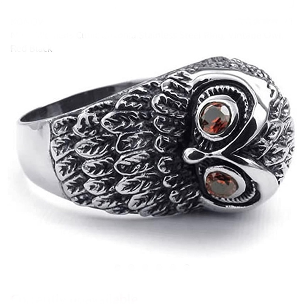 NWOT Silver Tone Garnet Eyes Owl Ring. Size 7